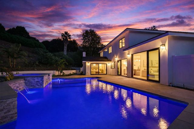 1301 Smokewood Drive, North Tustin, CA 92705