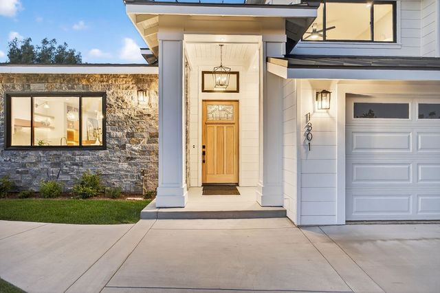 1301 Smokewood Drive, North Tustin, CA 92705