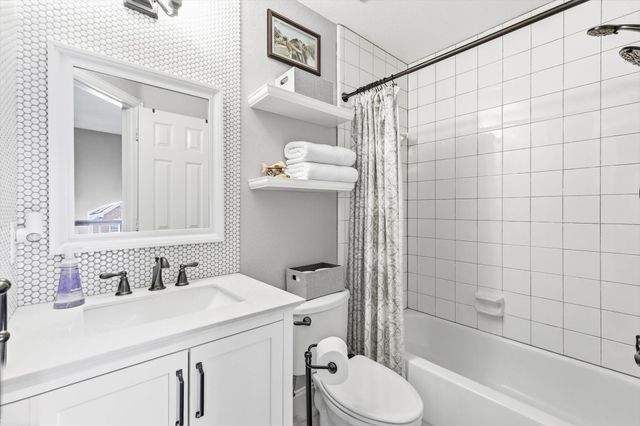 4704 Arbor Glen Drive, Mckinney, TX 75072