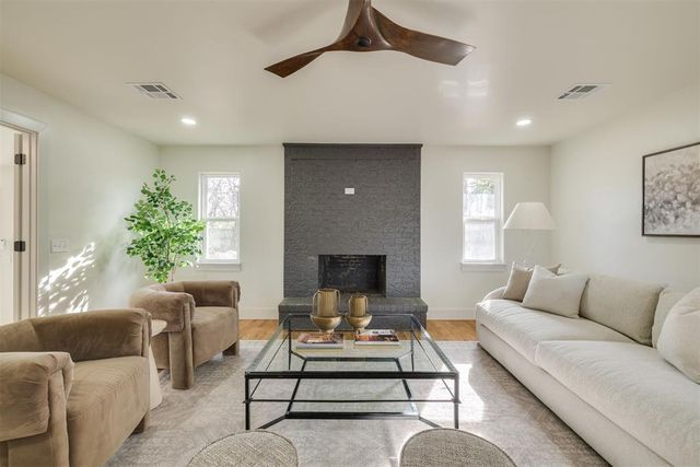 1500 Winchester Drive, Edmond, OK 73034