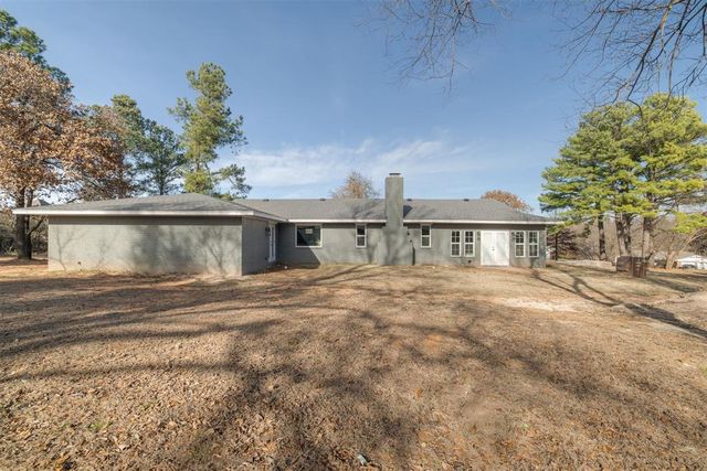 1500 Winchester Drive, Edmond, OK 73034