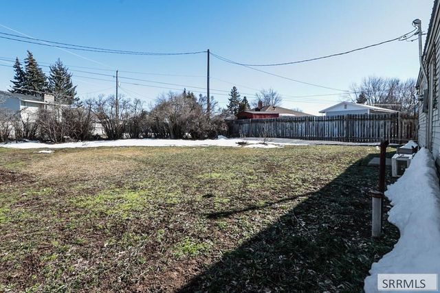 1045 SE Bonneville Drive, Idaho Falls, ID 83404