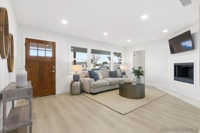 1250 8Th St, Imperial Beach, CA 91932