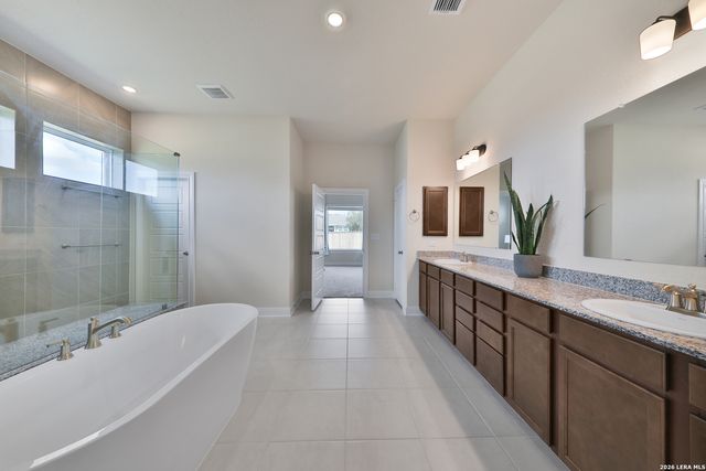 195 Piper, Castroville, TX 78009