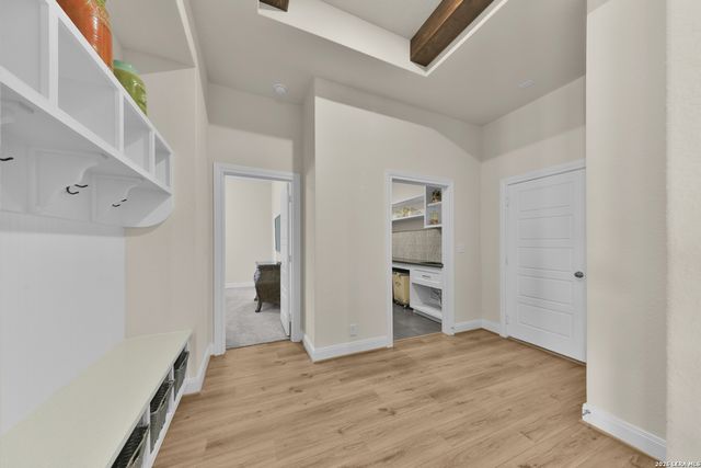 195 Piper, Castroville, TX 78009