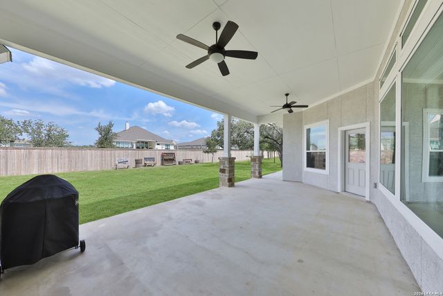 195 Piper, Castroville, TX 78009