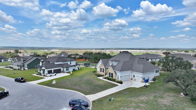 195 Piper, Castroville, TX 78009
