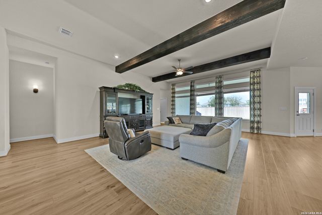 195 Piper, Castroville, TX 78009