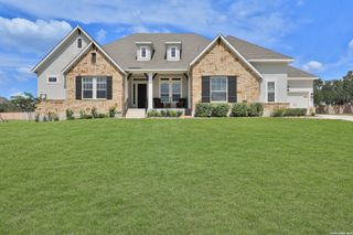 195 Piper, Castroville, TX 78009