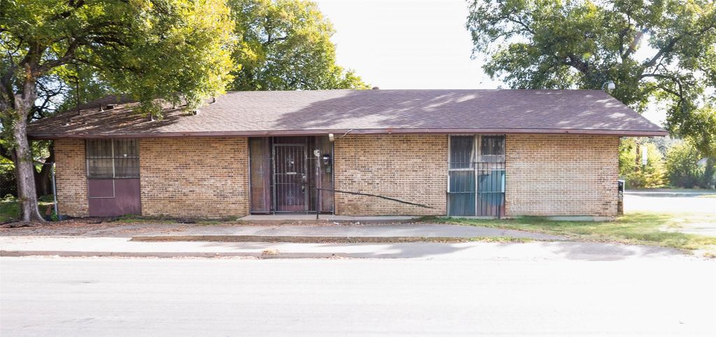 3530 Puget St, Dallas, TX 75212 — exterior