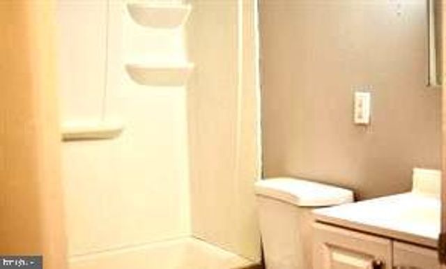 135 NAUTILUS DR, Manahawkin, NJ 08050