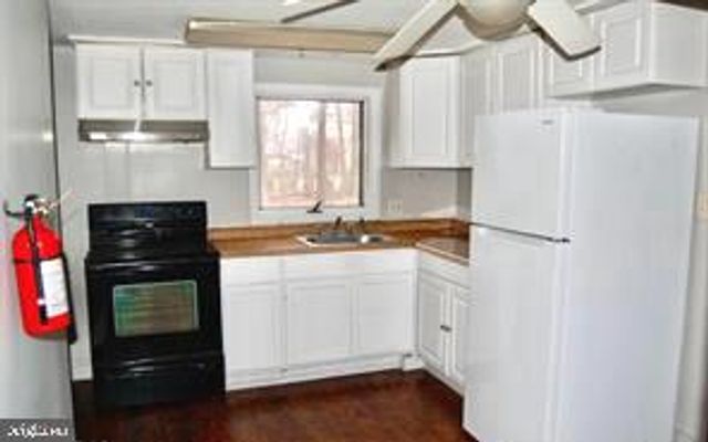 135 NAUTILUS DR, Manahawkin, NJ 08050