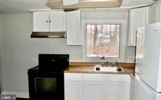 135 NAUTILUS DR, Manahawkin, NJ 08050