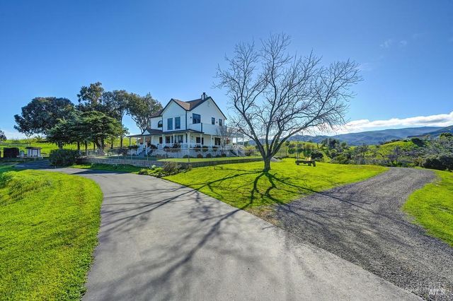 3672 Cantelow Rd, Vacaville, CA 95688