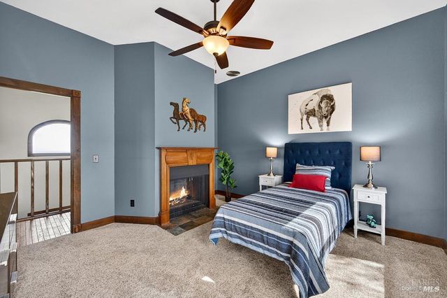 3672 Cantelow Rd, Vacaville, CA 95688