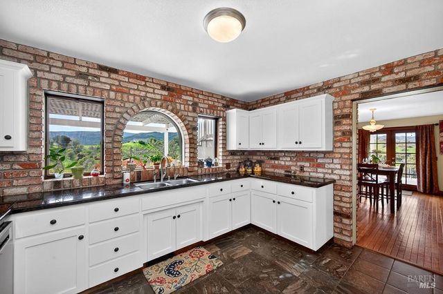 3672 Cantelow Rd, Vacaville, CA 95688