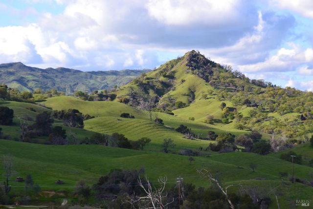 3672 Cantelow Rd, Vacaville, CA 95688