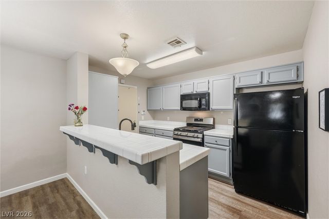 8452 Boseck Drive 154, Las Vegas, NV 89145
