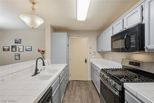 8452 Boseck Drive 154, Las Vegas, NV 89145