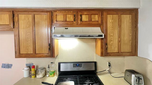 609 Main Street, Roanoke, TX 76262