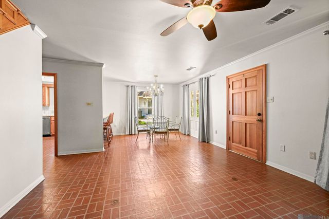 12092 S Tom Stokes Ct, Baton Rouge, LA 70810