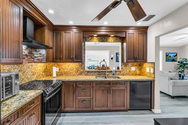3880 NW 2nd Court, Deerfield Beach, FL 33442