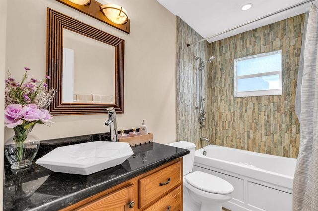 3880 NW 2nd Court, Deerfield Beach, FL 33442