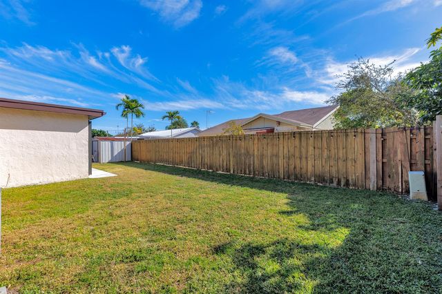 3880 NW 2nd Court, Deerfield Beach, FL 33442