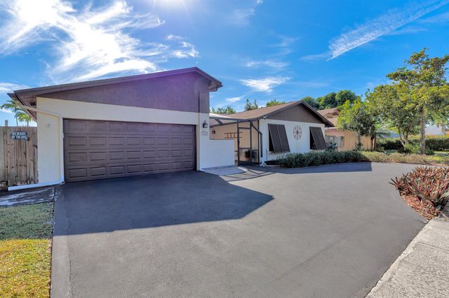 3880 NW 2nd Court, Deerfield Beach, FL 33442
