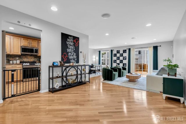 29 HANNA Lane, Old Bridge, NJ 08879