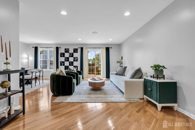 29 HANNA Lane, Old Bridge, NJ 08879