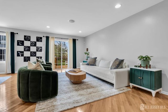 29 HANNA Lane, Old Bridge, NJ 08879