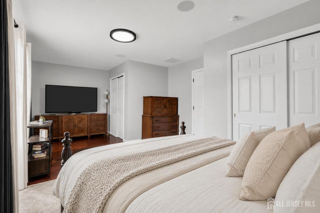 29 HANNA Lane, Old Bridge, NJ 08879