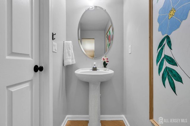 29 HANNA Lane, Old Bridge, NJ 08879