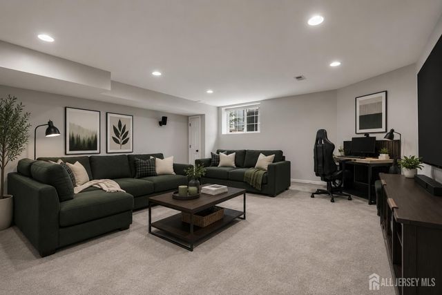 29 HANNA Lane, Old Bridge, NJ 08879