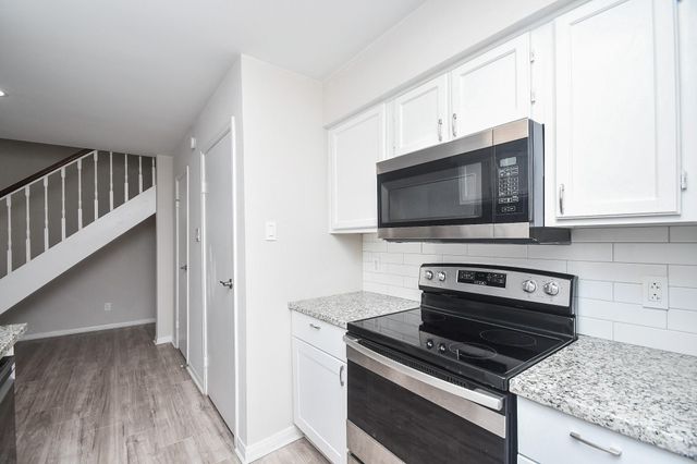 2120 El Paseo Street 2907, Houston, TX 77054