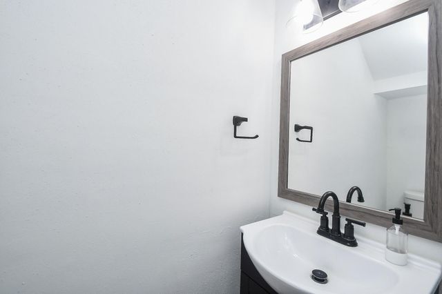 2120 El Paseo Street 2907, Houston, TX 77054