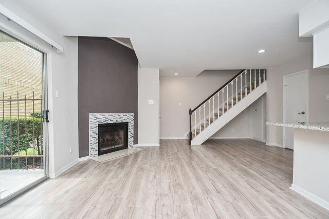 2120 El Paseo Street 2907, Houston, TX 77054