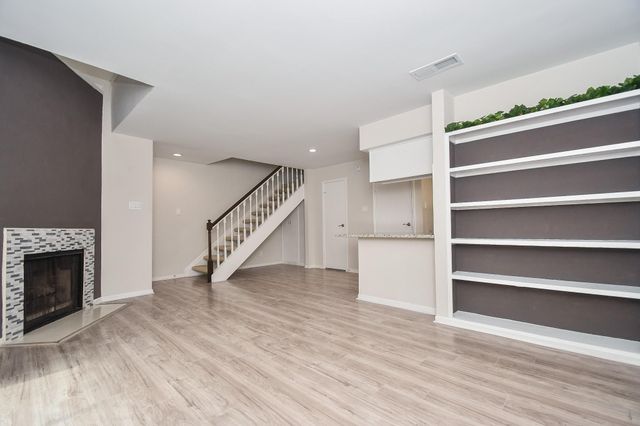 2120 El Paseo Street 2907, Houston, TX 77054