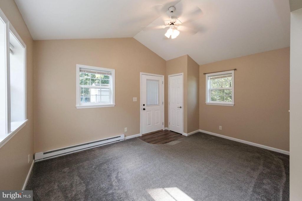 669 BARLET RD, Fleetwood, PA 19522