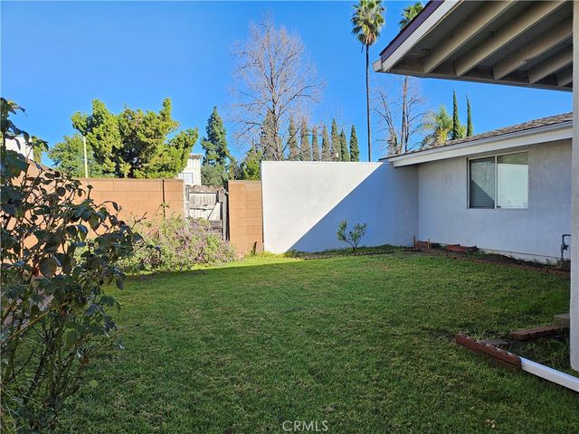 17530 Tuba Street, Northridge, CA 91325