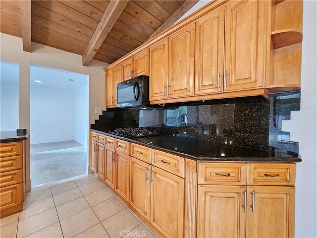 17530 Tuba Street, Northridge, CA 91325