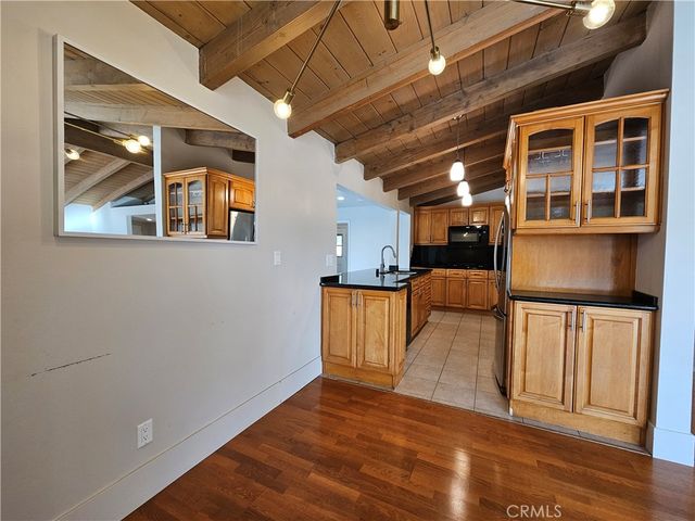 17530 Tuba Street, Northridge, CA 91325