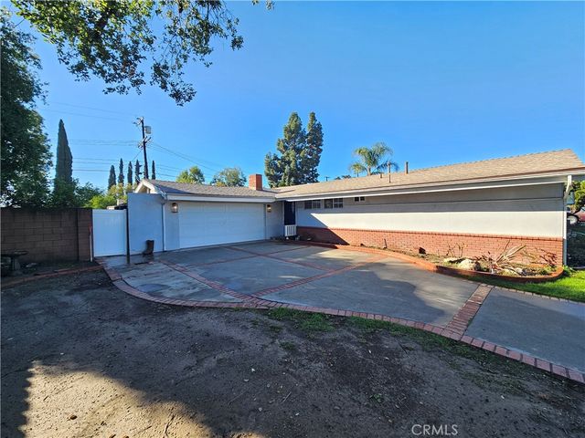 17530 Tuba Street, Northridge, CA 91325