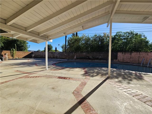 17530 Tuba Street, Northridge, CA 91325