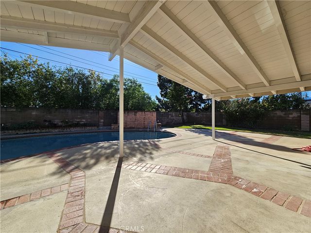 17530 Tuba Street, Northridge, CA 91325