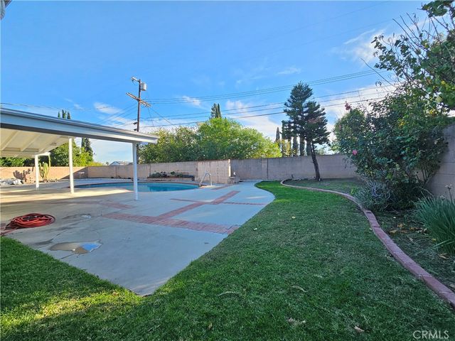 17530 Tuba Street, Northridge, CA 91325