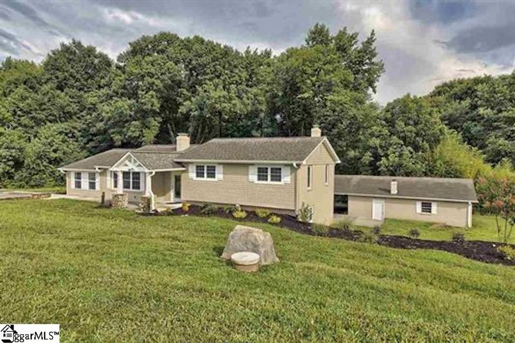 801 W Georgia Road, Simpsonville, SC 29680