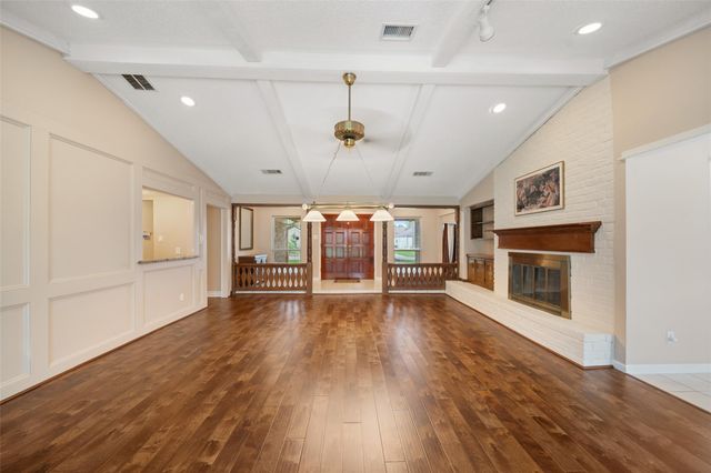 706 Enchanted River Drive, Spring, TX 77388