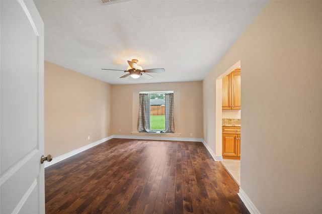 706 Enchanted River Drive, Spring, TX 77388